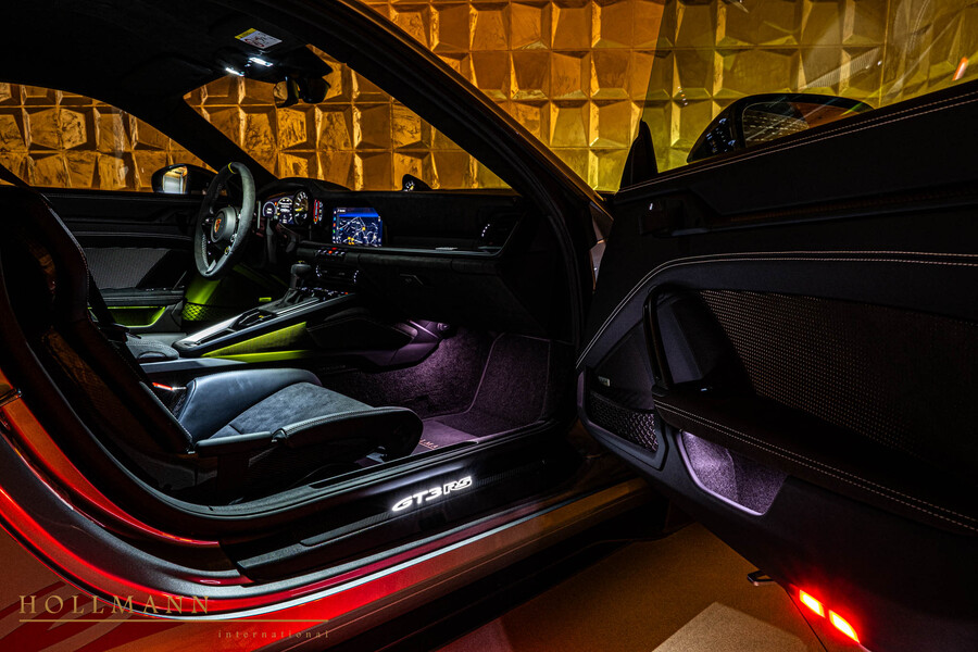 Vehicle view 9