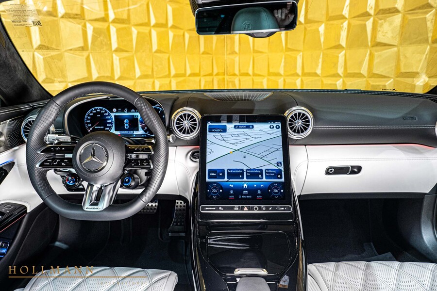 Vehicle view 18