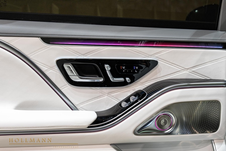 Vehicle view 16