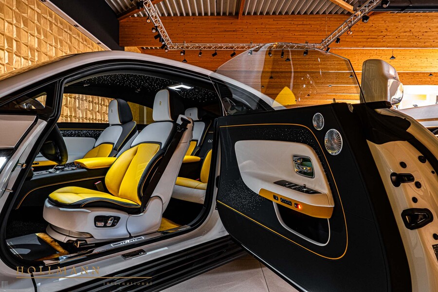 Vehicle view 14