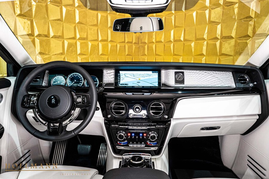 Vehicle view 17
