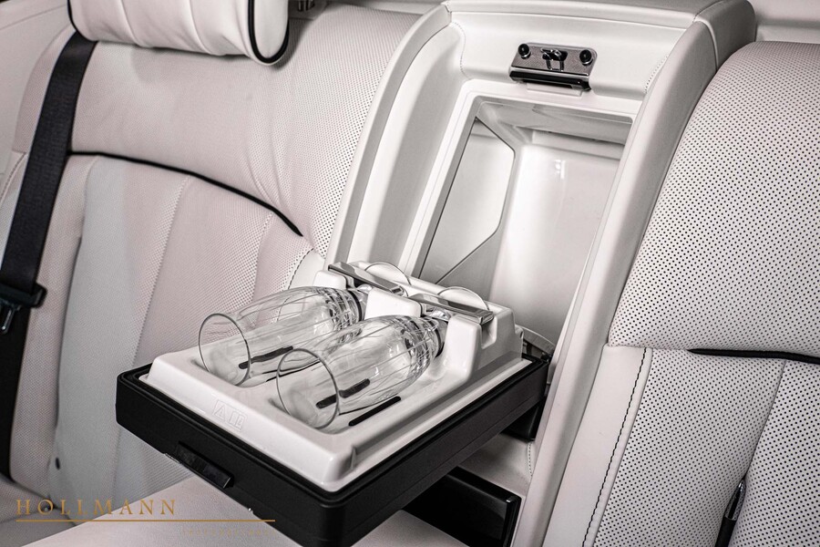 Vehicle view 26
