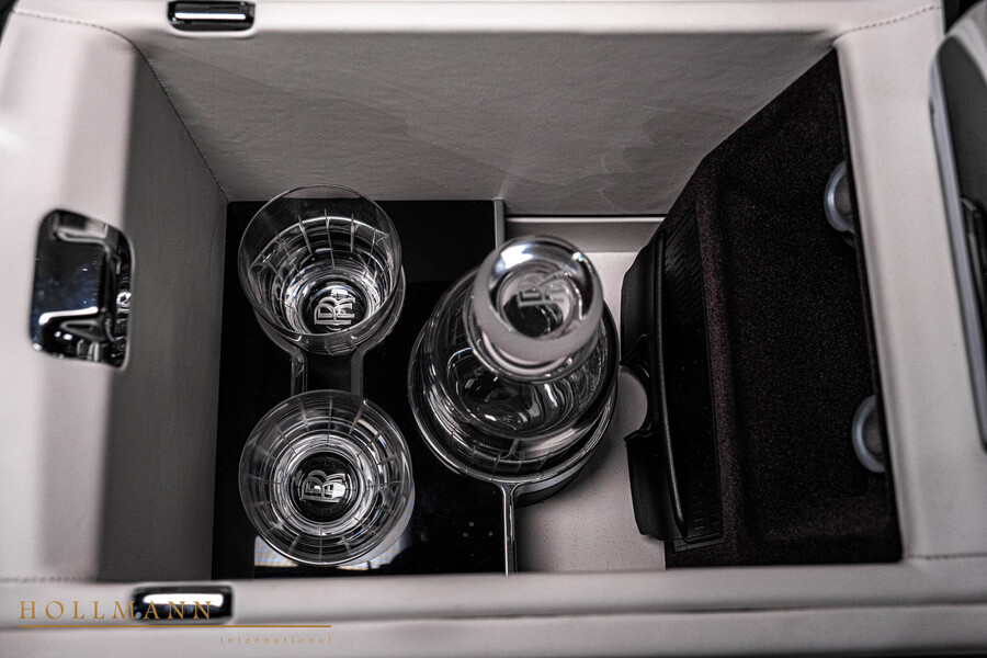 Vehicle view 28