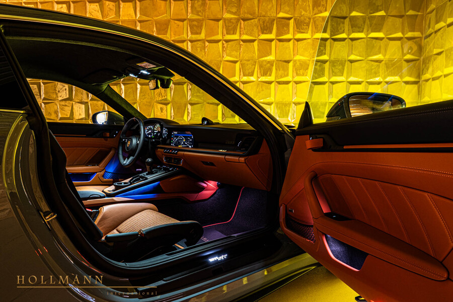 Vehicle view 9