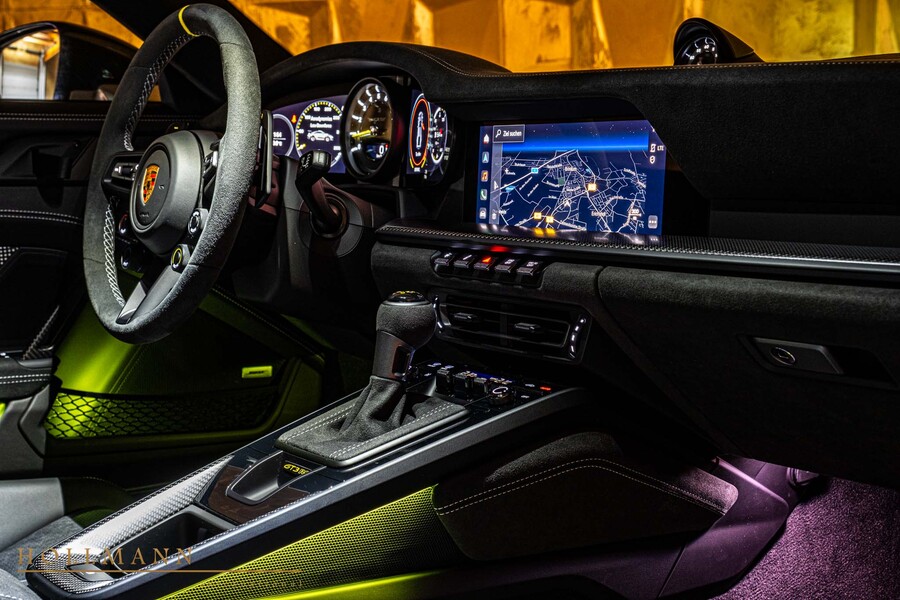 Vehicle view 16