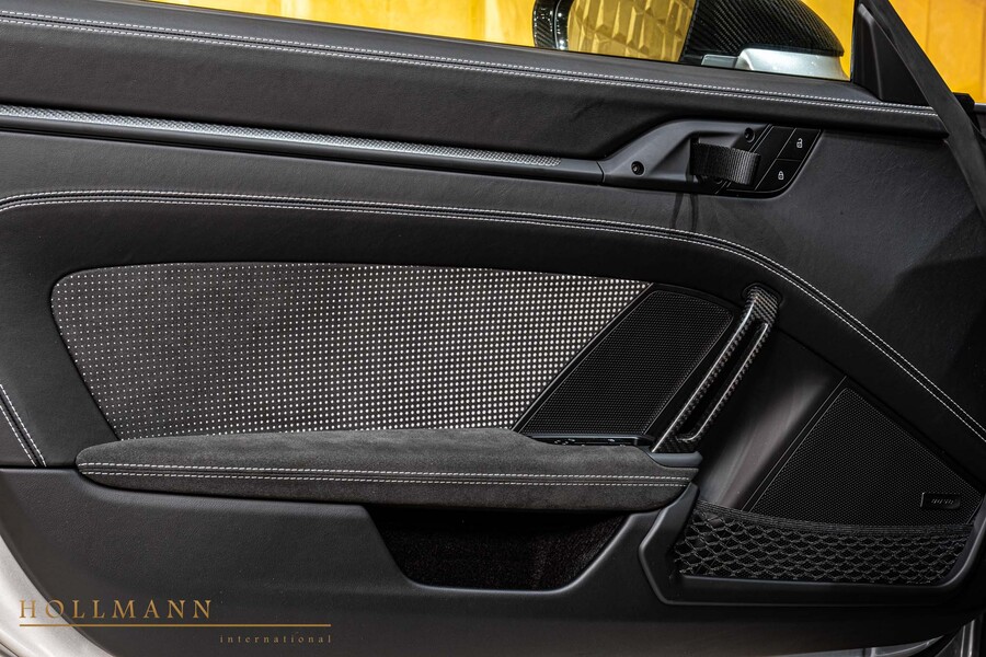 Vehicle view 9