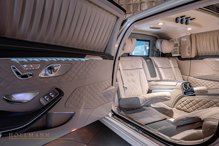 Vehicle view 18