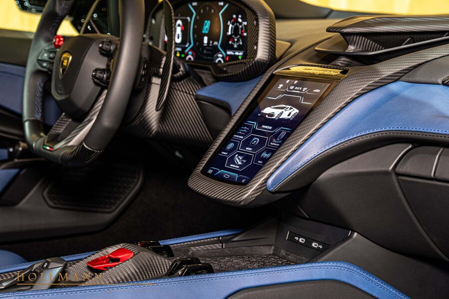 Vehicle view 25