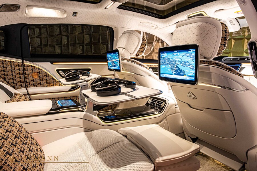Vehicle view 15