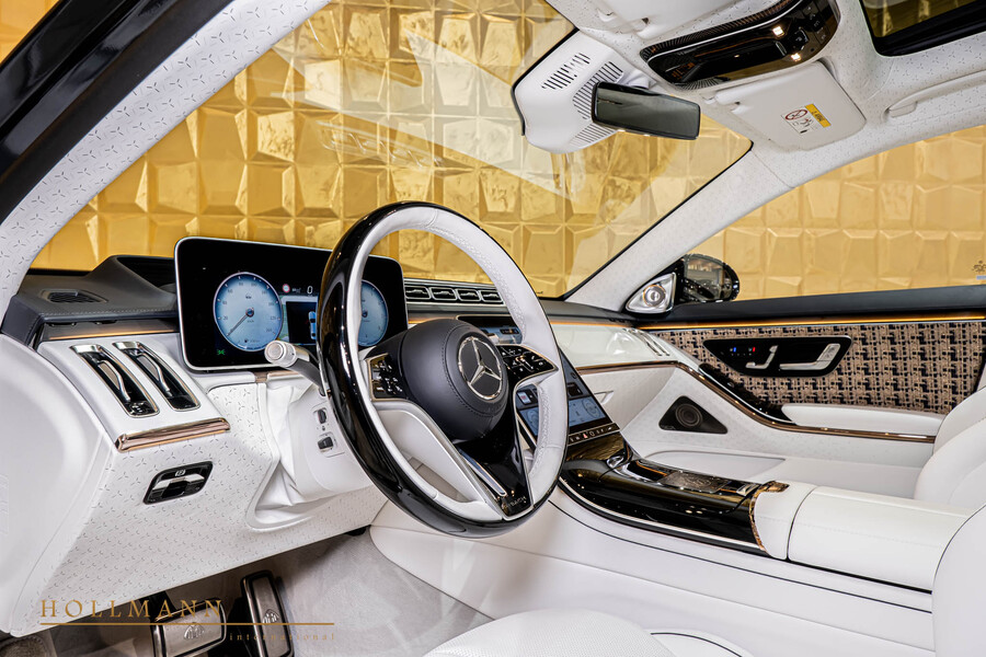 Vehicle view 18