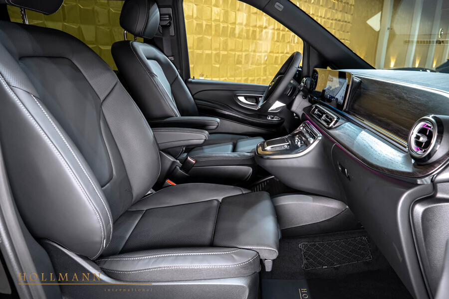 Vehicle view 18