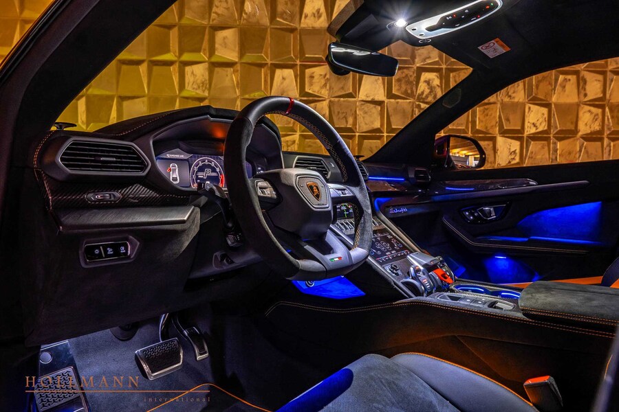 Vehicle view 9