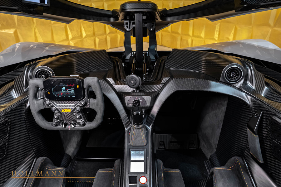 Vehicle view 14