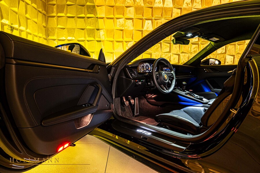 Vehicle view 29