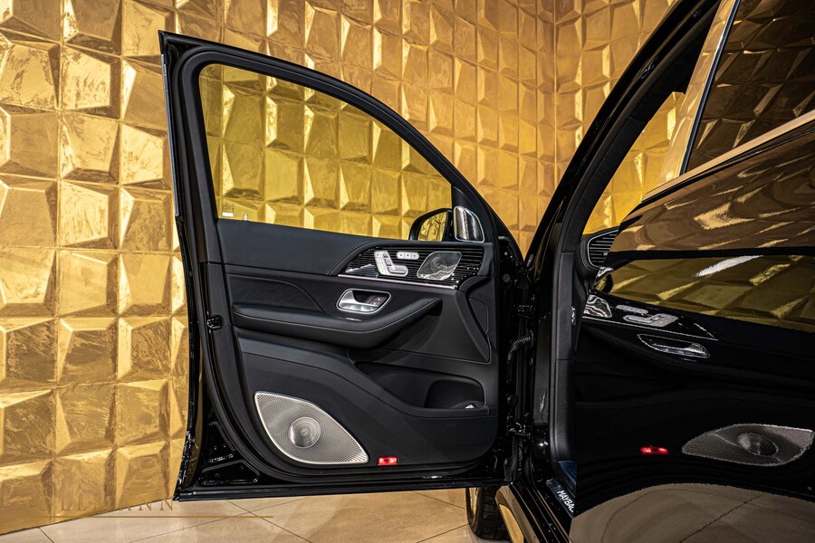Vehicle view 15