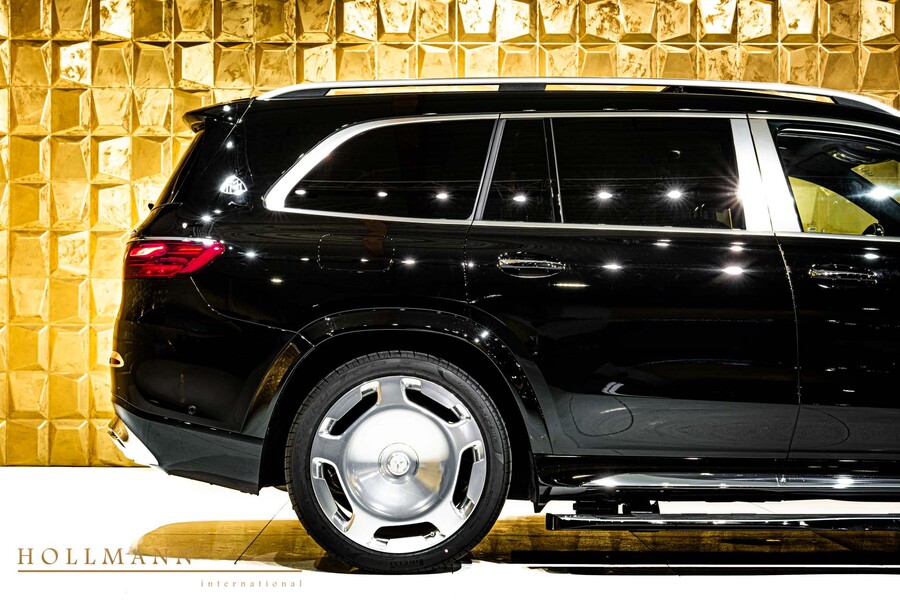 Vehicle view 9