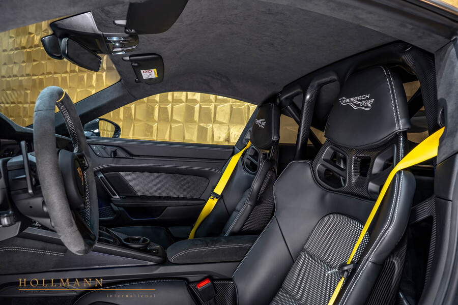 Vehicle view 17
