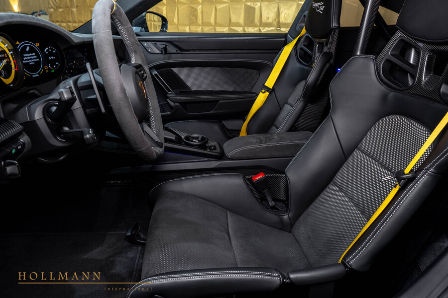Vehicle view 18