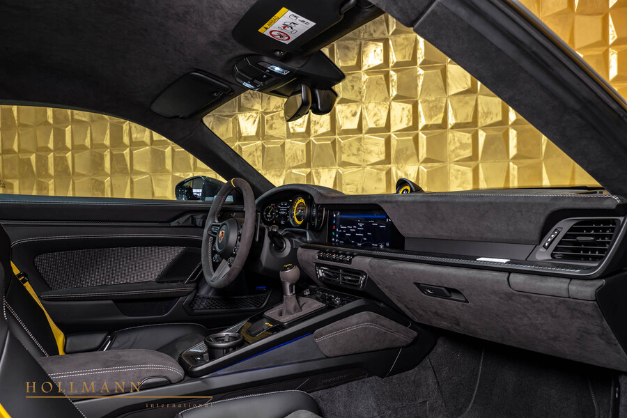 Vehicle view 19