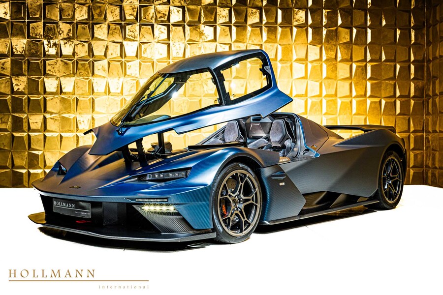 Vehicle view 9