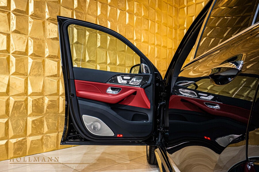 Vehicle view 12
