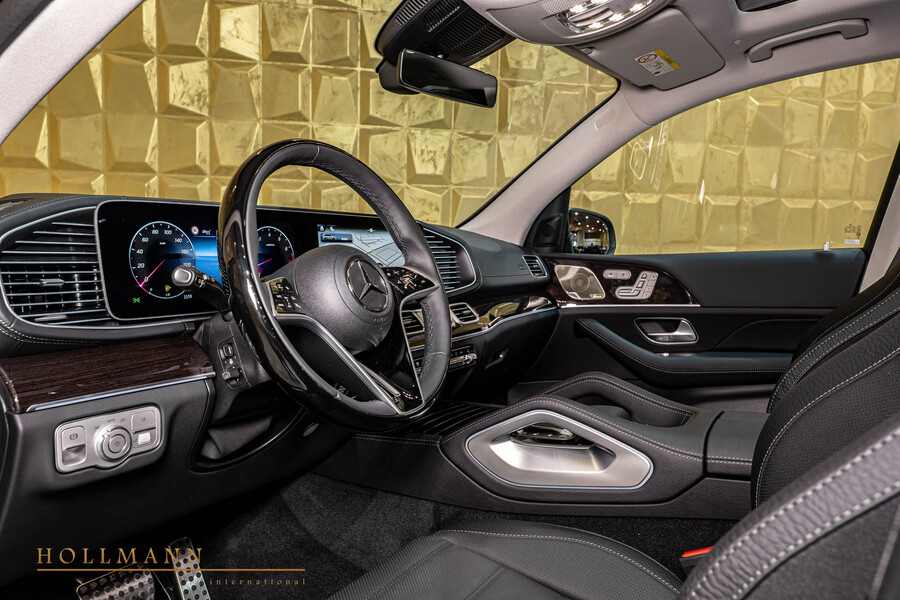 Vehicle view 12