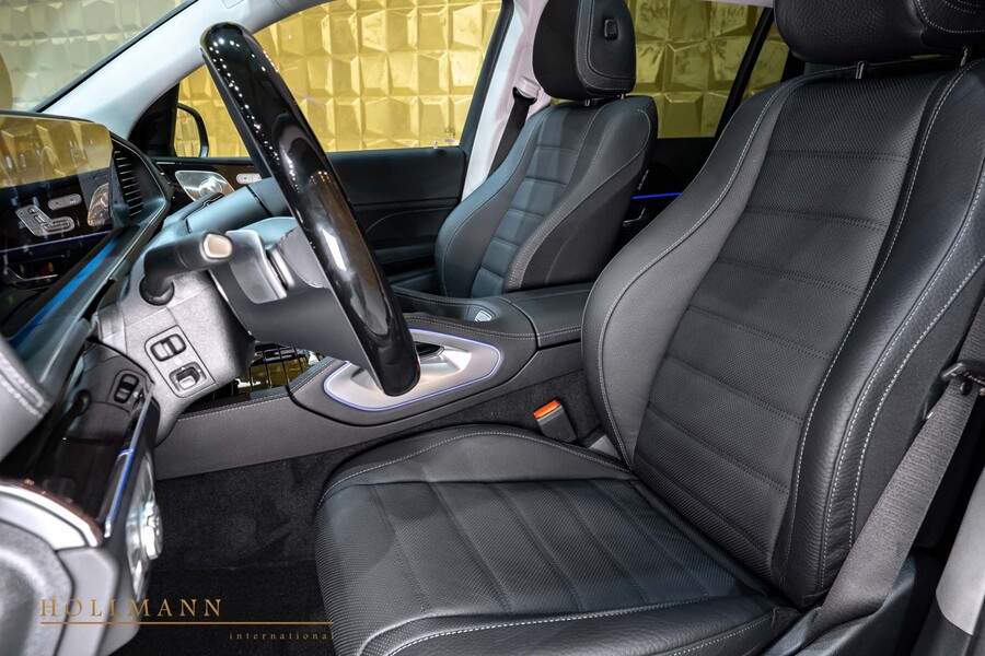 Vehicle view 13