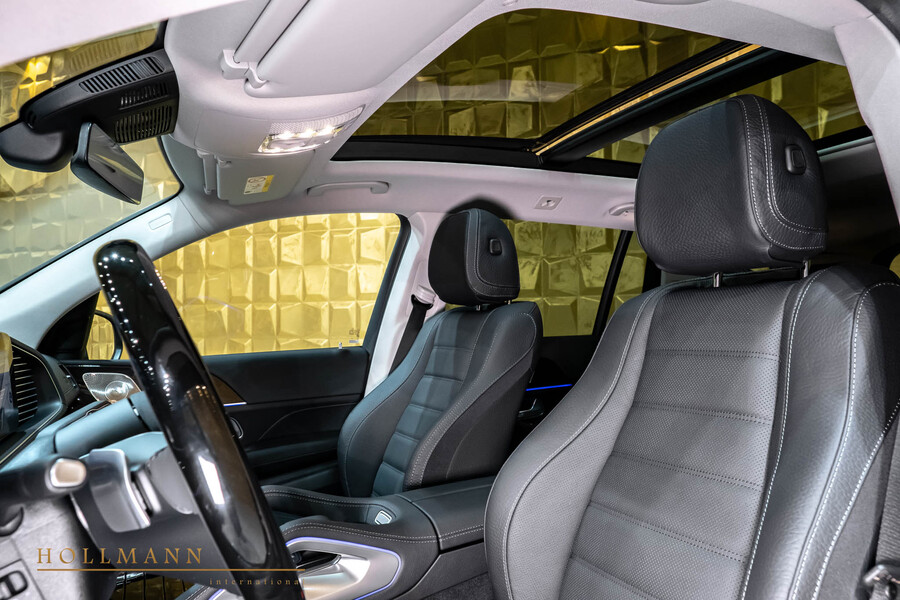 Vehicle view 14