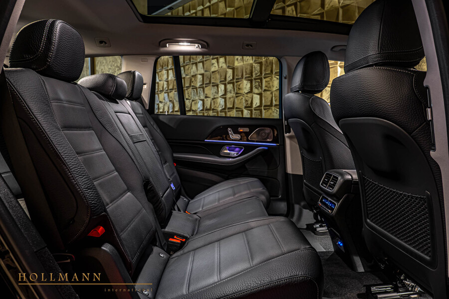 Vehicle view 18