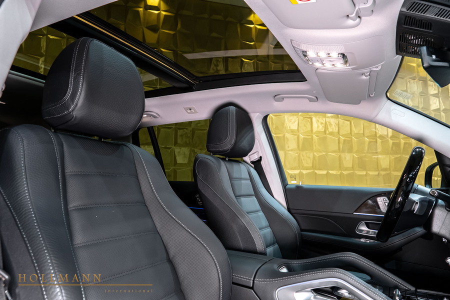 Vehicle view 23