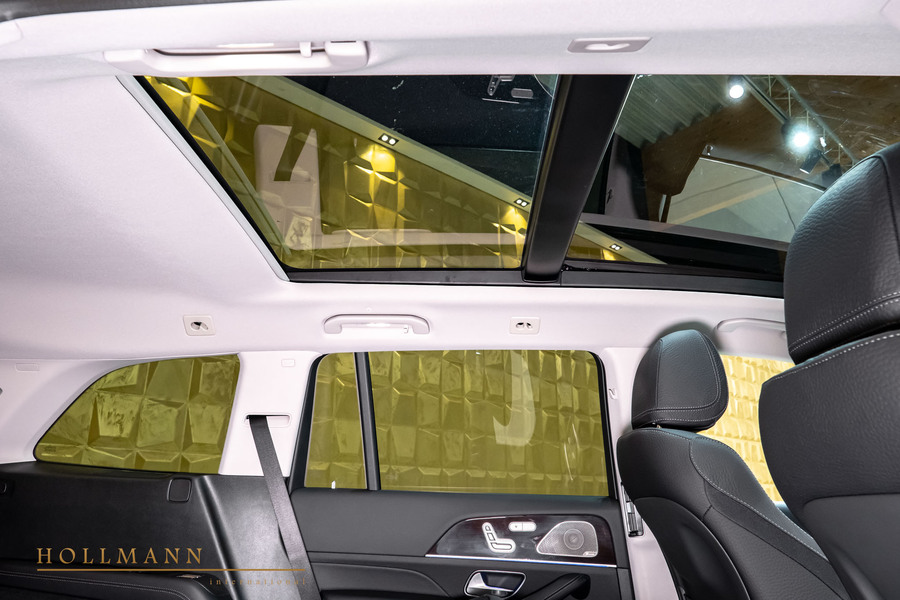 Vehicle view 26
