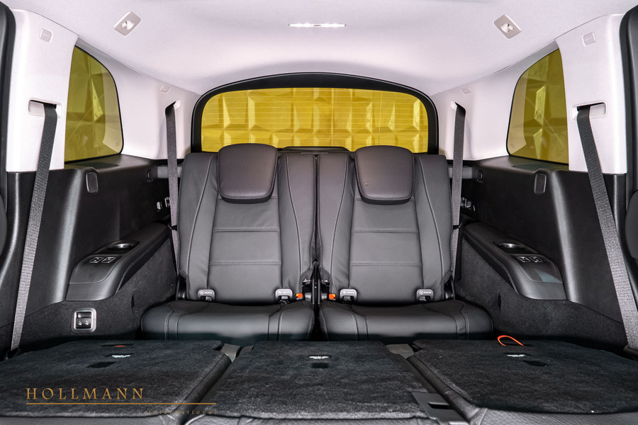 Vehicle view 27