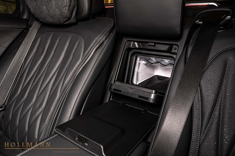 Vehicle view 25