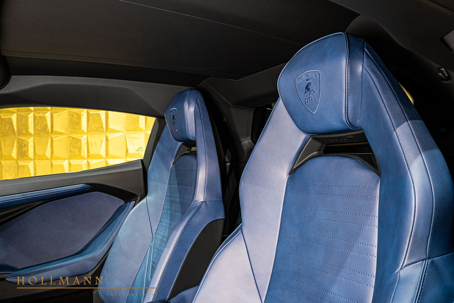 Vehicle view 18