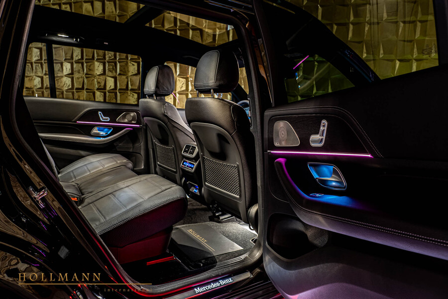 Vehicle view 18