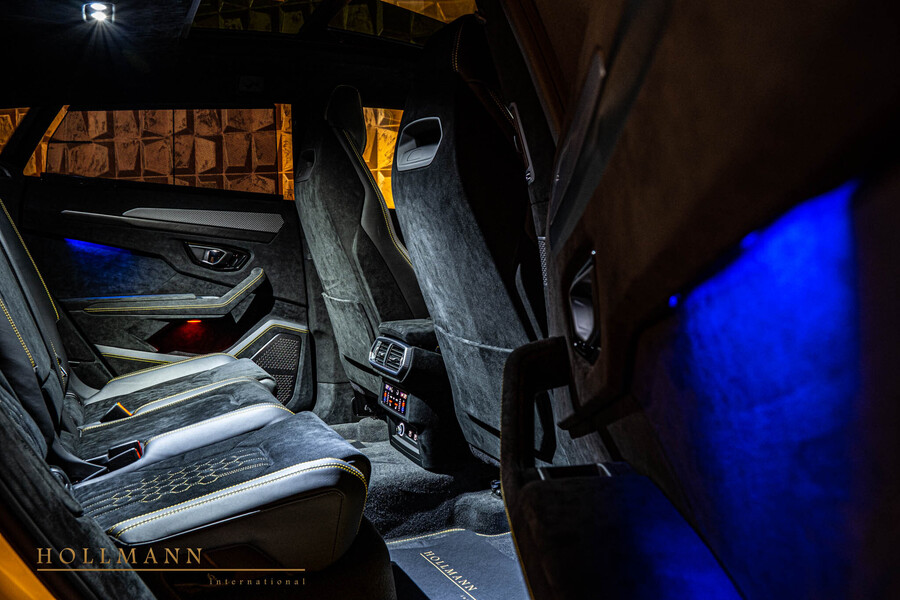 Vehicle view 25