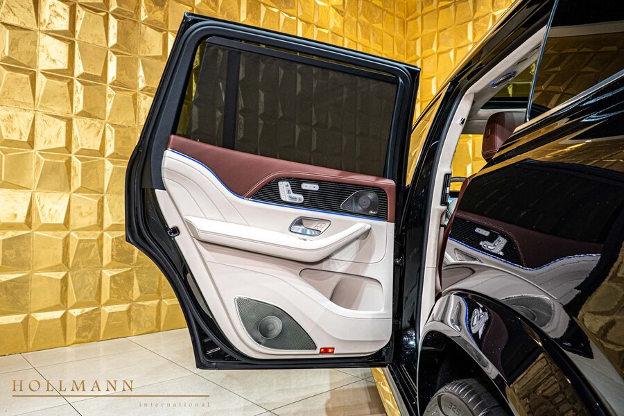 Vehicle view 23