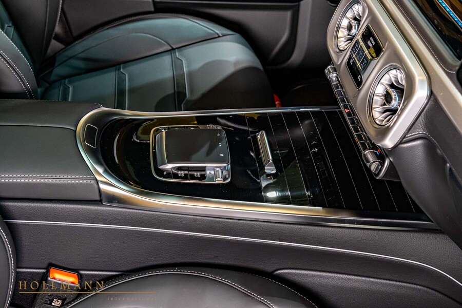 Vehicle view 19