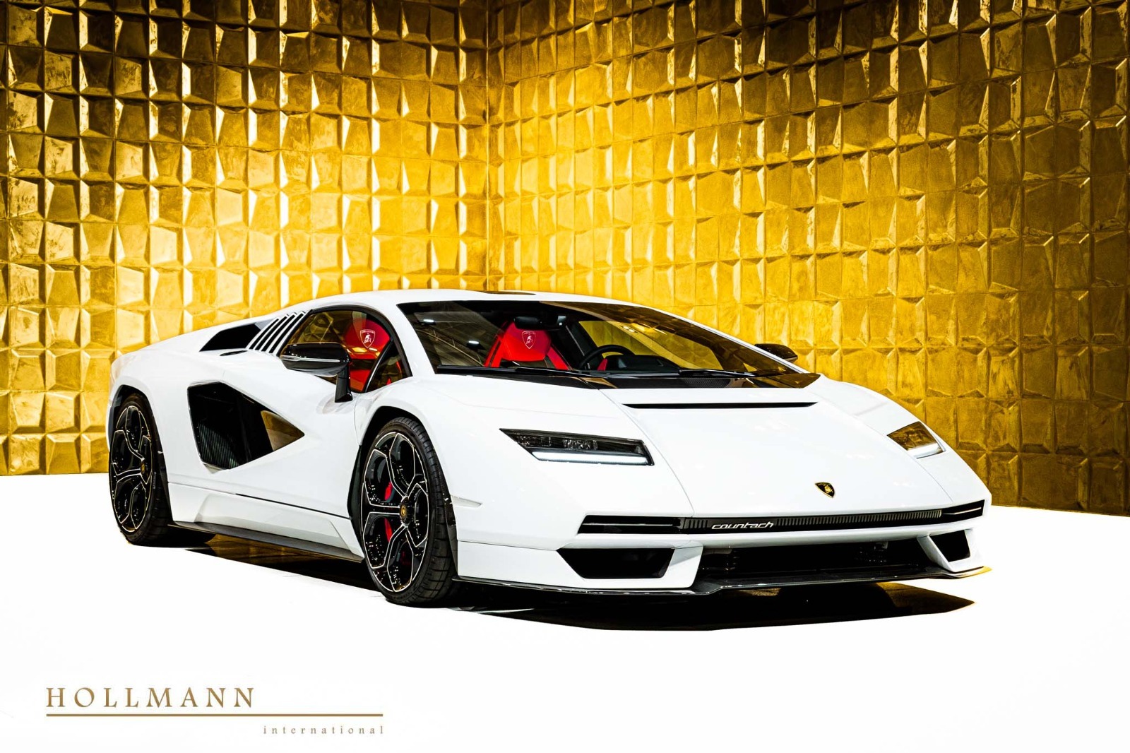 Hollmann International - Vehicle - Lamborghini Countach LPI