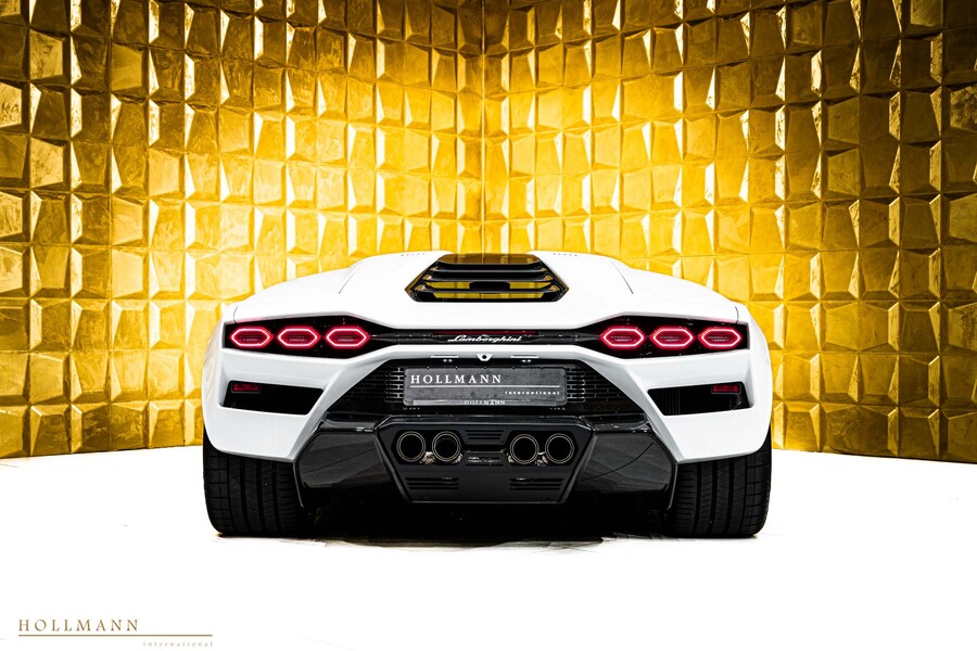 Vehicle view 6