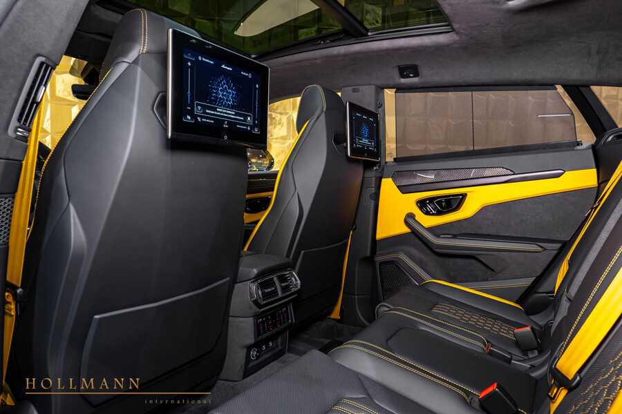 Vehicle view 25