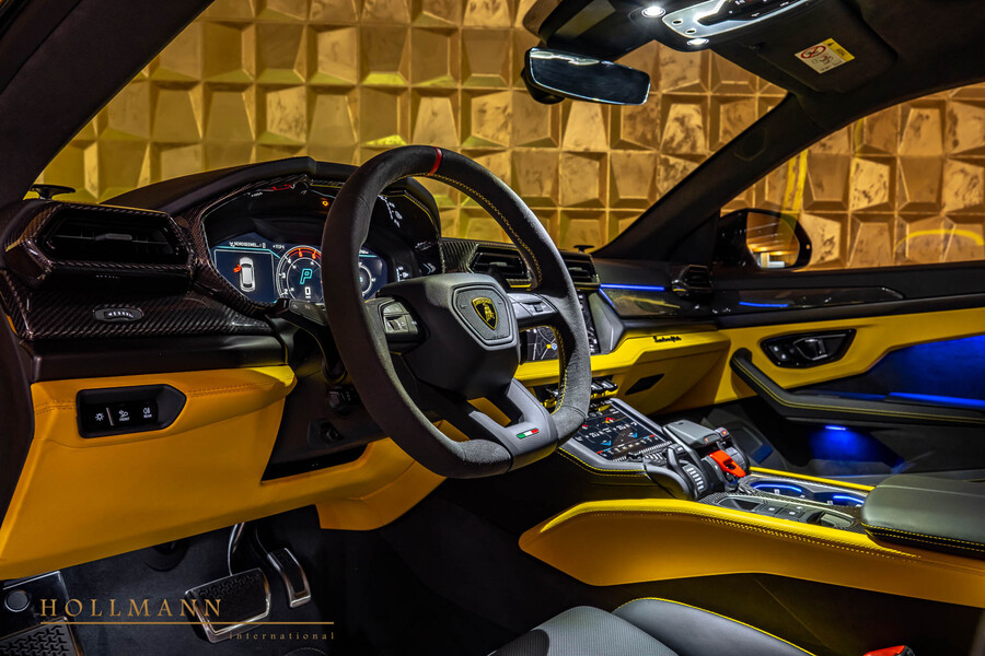 Vehicle view 9