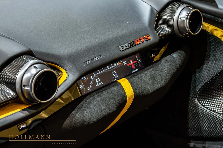 Vehicle view 13