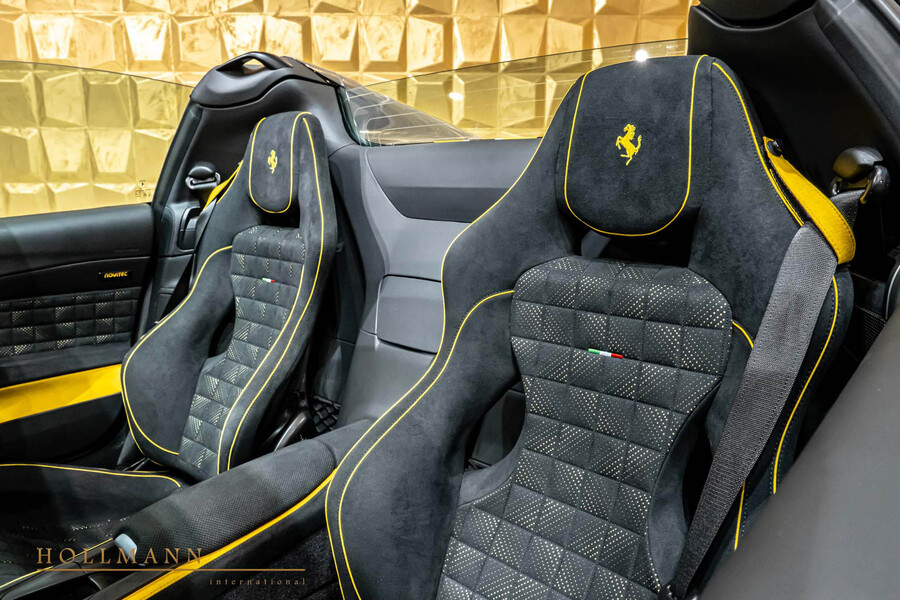 Vehicle view 17