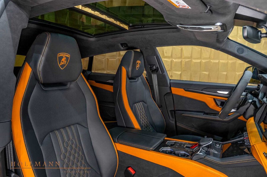 Vehicle view 17