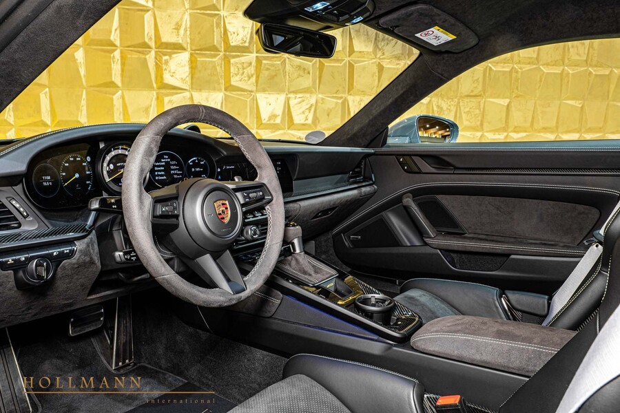 Vehicle view 17
