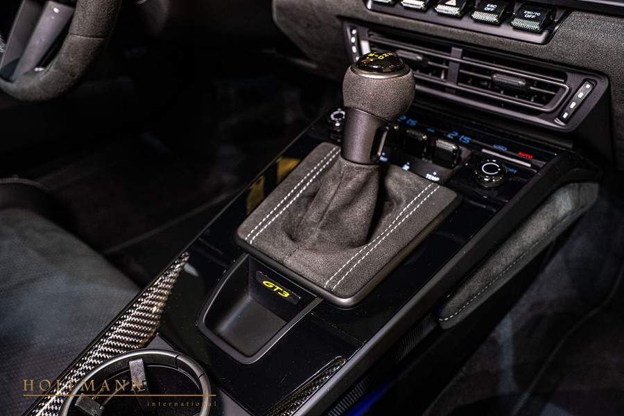 Vehicle view 23