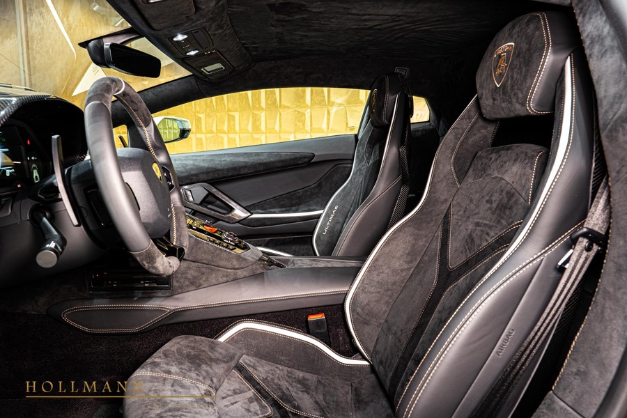Vehicle view 13