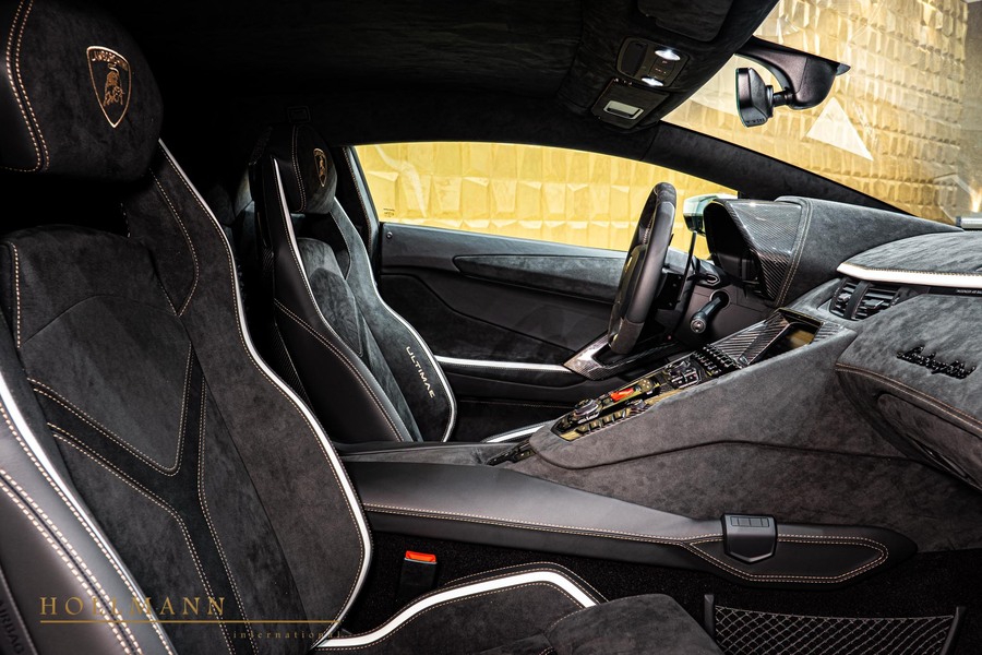 Vehicle view 18