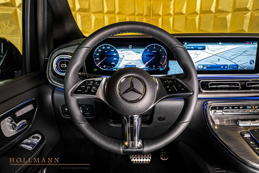 Vehicle view 14